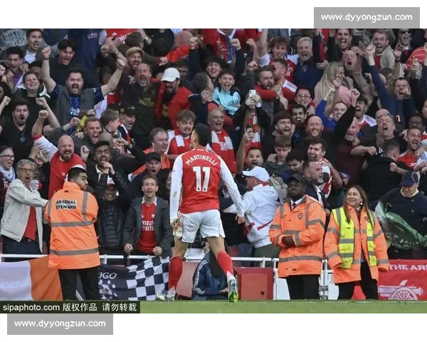 费尔南德斯头球破僵！西汉姆生涯首球终到来